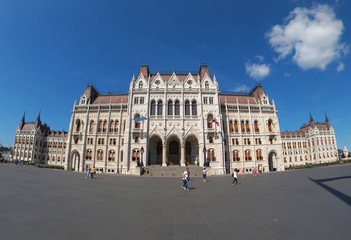 Fototapeta na wymiar The Parliament of Hungary building in Budapest