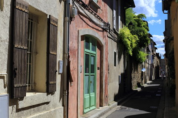 Fototapeta na wymiar Traditional building in Provence, France 