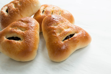 Raisin sweet bread