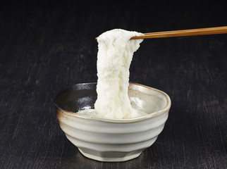 粘り気の強いとろろいも