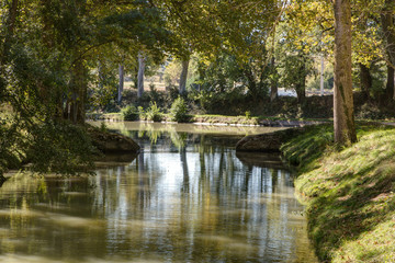 Fototapeta premium Le Canal du Midi vers Carcassonne