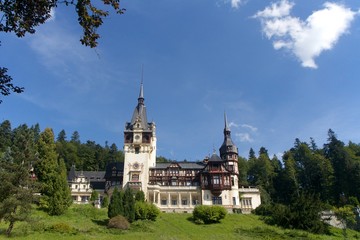 Старинный замок Пелеш в Синае, Румыния