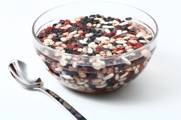 Legumi secchi in ammollo