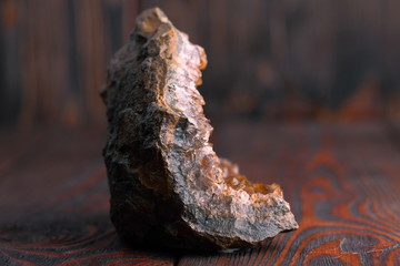 Quartz with iron oxide on hematite.