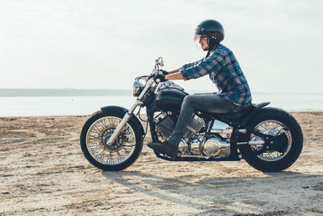 Obraz na płótnie Canvas man riding motorcycle