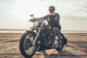 Fototapeta premium man riding motorcycle