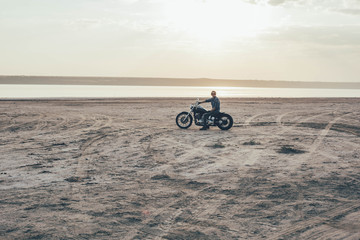 Fototapeta premium man riding motorcycle