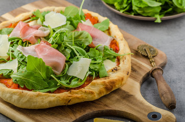Rustic parma ham pizza