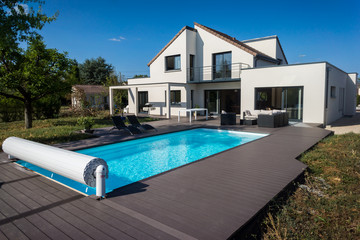 jolie villa avec piscine