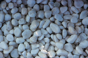 Naklejka premium marble chips for landscaping pebbles close-up samples