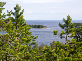 Fototapeta na wymiar Lake Ladoga from a hill