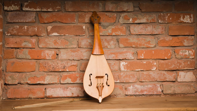 Renaissance violin (rebec)