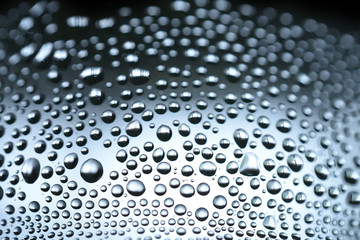 Water drop on bottle : selective focus