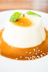 Caramel pudding and panna cotta dessert