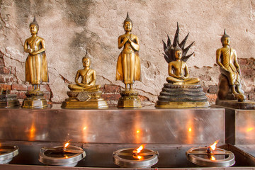 Fototapeta na wymiar Buddha status in the temple thailand