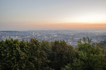 Obraz premium Sunrise over the city. View of the City from the High Castle, Lviv, Ukraine 