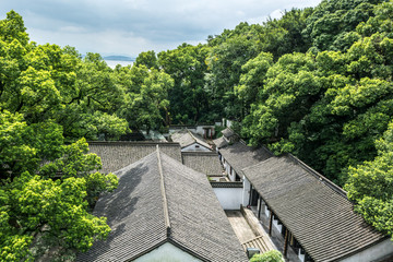 the roof of the west lake's garden