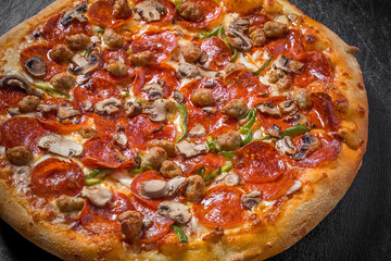 ミックスピザ　 Mixture pizza Italian food