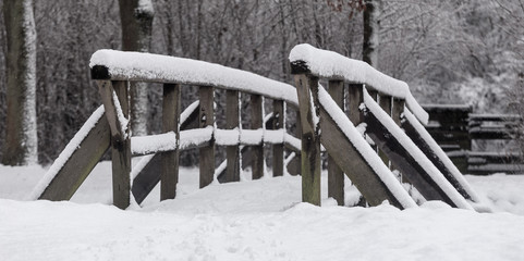 h&ouml;lzerne br&uuml;cke