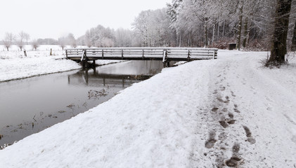 h&ouml;lzerne br&uuml;cke