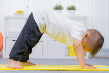 rückenübung für kinder