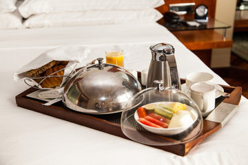 room service frühstück im Hotelzimmer
