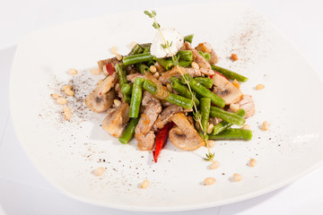 mushroom salad with beans and pork