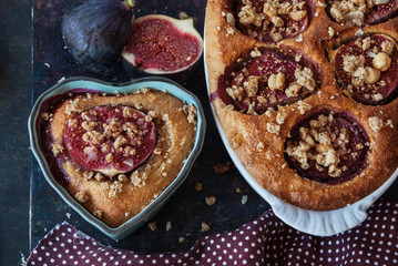 Cake with figs