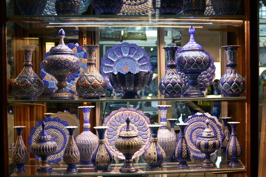 Handicraft made in Esfahan, Isfahan Grand Bazaar, Naqsh-e Jahan Square, esfahan, Iran