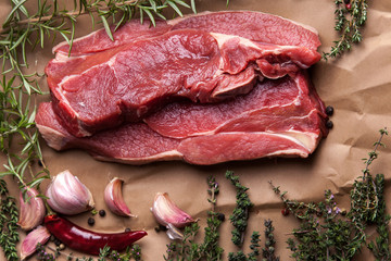 Raw beef meat fillet - Filete de carne de ternera cruda
