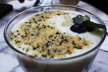 Yogurt parfait