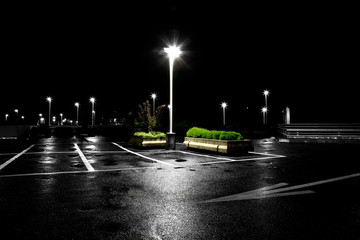 Parkplatz in der Nacht