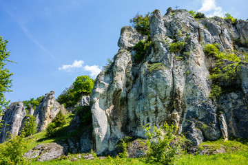 Felsformation auf dem Altmühltal-Panoramaweg 
