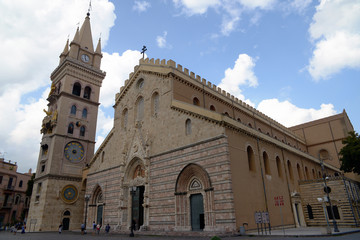 Fototapeta na wymiar La cathédrale de Messine