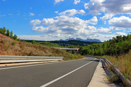 Asfalto de la salida de la autov&iacute;a