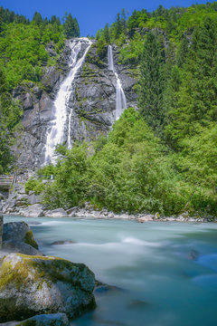 Cascate