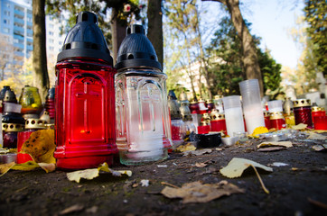 lantern in the cemetery © katarinagondova
