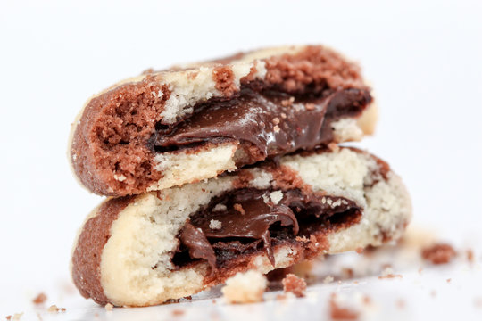 Cookies With Chocolate Filling