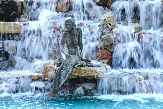 Fountain with a mermaid in Marmaris
