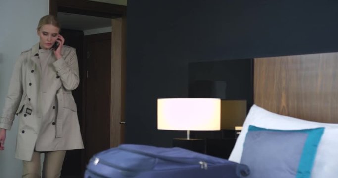 I Asked for a Room With a Meeting Room for Business Meetings!/Business woman enters the room with a phone in his hand. She violently opens the suitcase and throws the clothes on the bed
