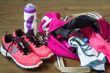 all the things in the bag for the sport are visible to you