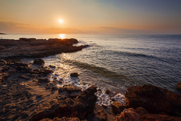 Obraz premium Beautiful sunset scenery. Scenic sea landscape.