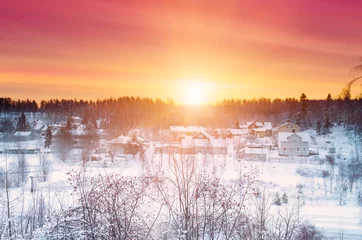 Foto op Aluminium Winter zonsondergang landschap met dramatische hemel in Zweden, Noord-Scandinavische seizoensgebonden hipster achtergrond. © Roxana