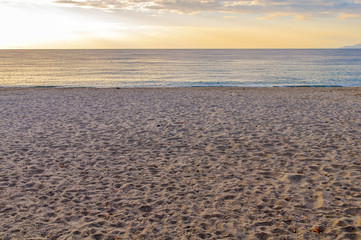 Fototapeta na wymiar Sunset and beach earl in the morning