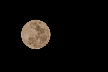 Moon in Night Sky © underworld