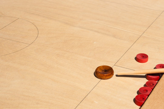 Novus game board and red disks