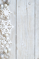 Obraz na płótnie Canvas Silver and cream Christmas christmas decorations