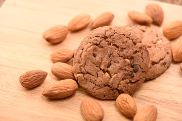 Cookie with almonds seeds.