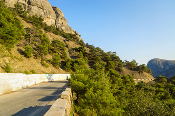 Fototapeta na wymiar Mountain serpentine road in Crimea