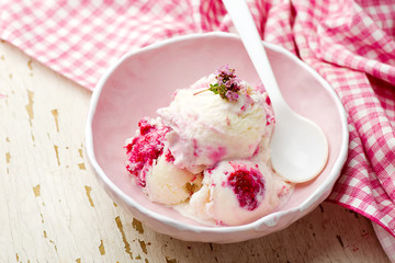 homemade raspberry   ice cream